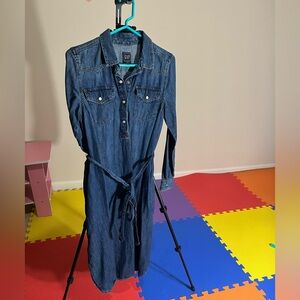 Gap maternity denim dress